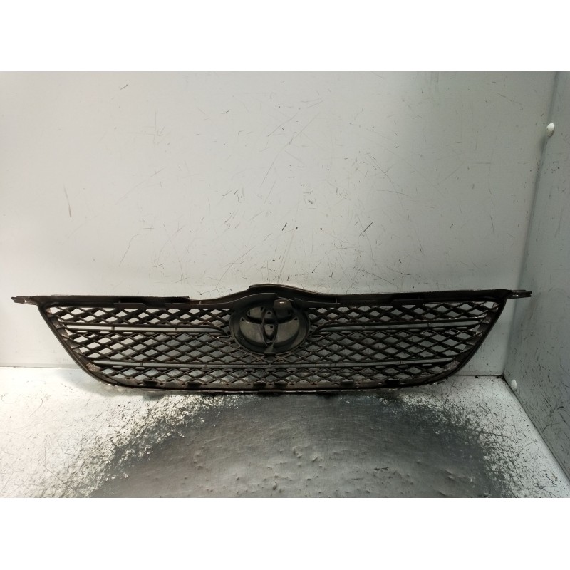 Recambio de rejilla delantera para toyota corolla sedán (_e12_) 1.6 vvt-i (zze121_) referencia OEM IAM   2002