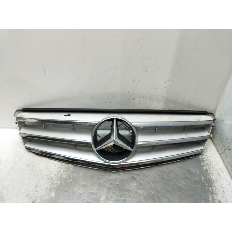 Recambio de rejilla delantera para mercedes-benz clase c t-model (s204) c 220 cdi (204.208) referencia OEM IAM  VER FOTOS 2008