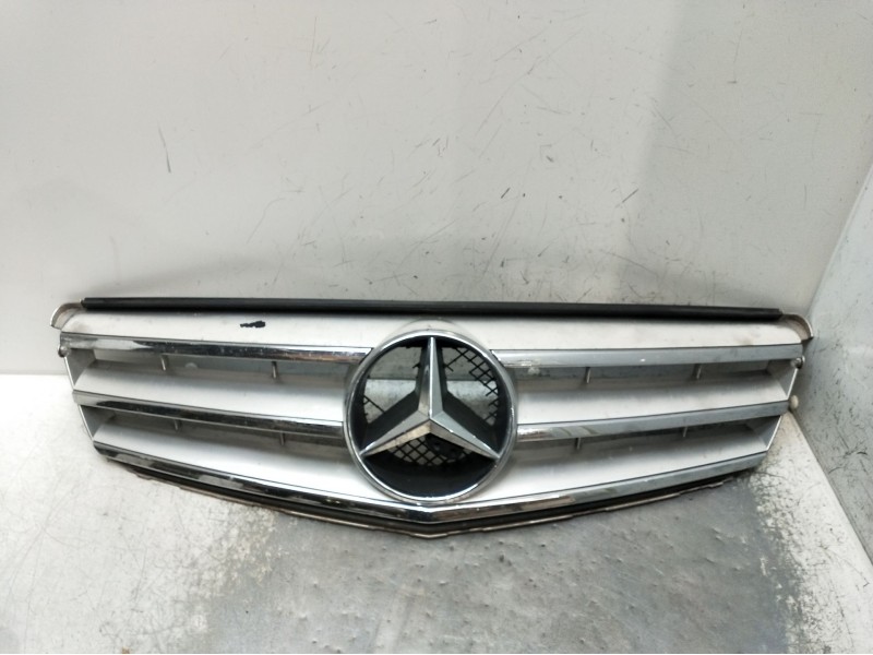 Recambio de rejilla delantera para mercedes-benz clase c t-model (s204) c 220 cdi (204.208) referencia OEM IAM  VER FOTOS 2008