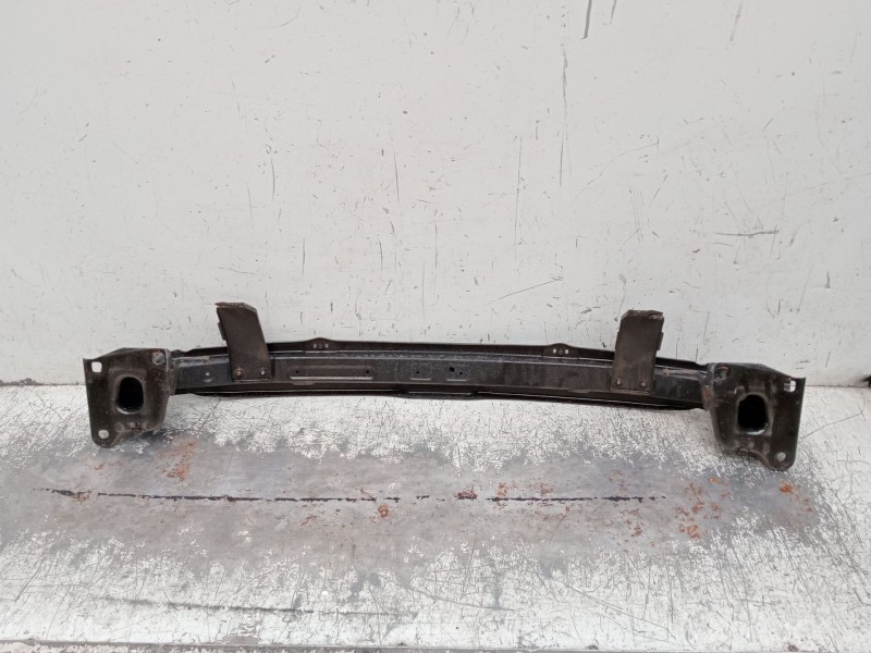 Recambio de refuerzo paragolpes trasero para land rover discovery sport (l550) 2.0 d 4x4 referencia OEM IAM   2015