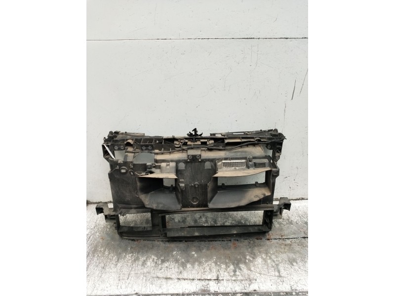 Recambio de panel frontal para renault megane iv hatchback (b9a/m/n_) 1.3 tce 115 (b9n9) referencia OEM IAM   