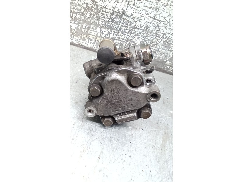Recambio de bomba direccion para seat leon (1m1) 1.9 tdi referencia OEM IAM   99