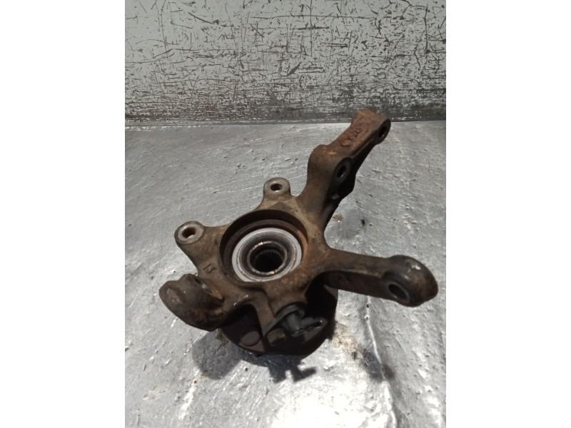 Recambio de mangueta delantera derecha para nissan almera ii hatchback (n16) 2.2 dci referencia OEM IAM   02