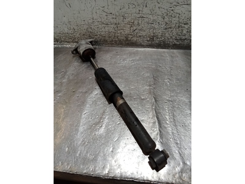 Recambio de amortiguador trasero izquierdo para audi a4 b6 (8e2) 2.0 referencia OEM IAM   01