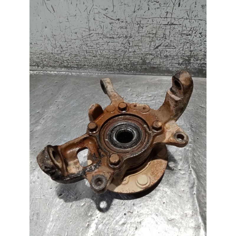 Recambio de mangueta delantera derecha para mitsubishi l200 / triton (ka_t, kb_t) 2.5 di-d 4wd (kb4t) referencia OEM IAM   05