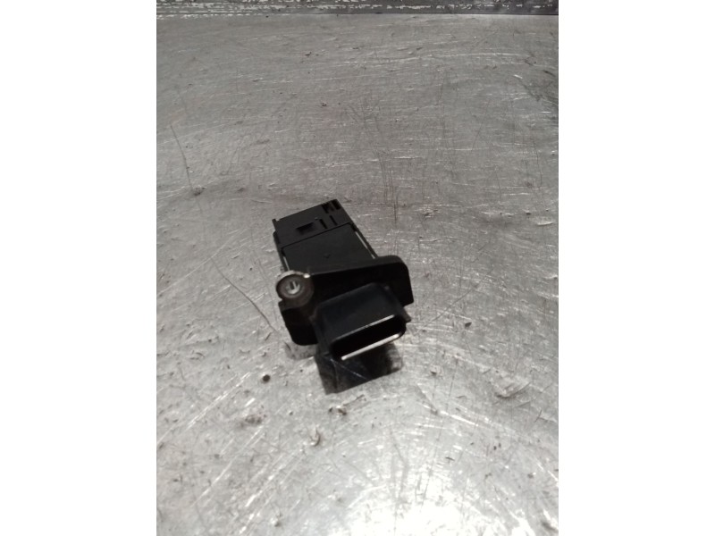 Recambio de caudalimetro para nissan almera ii hatchback (n16) 2.2 dci referencia OEM IAM AFH70M385824 226807S000 02