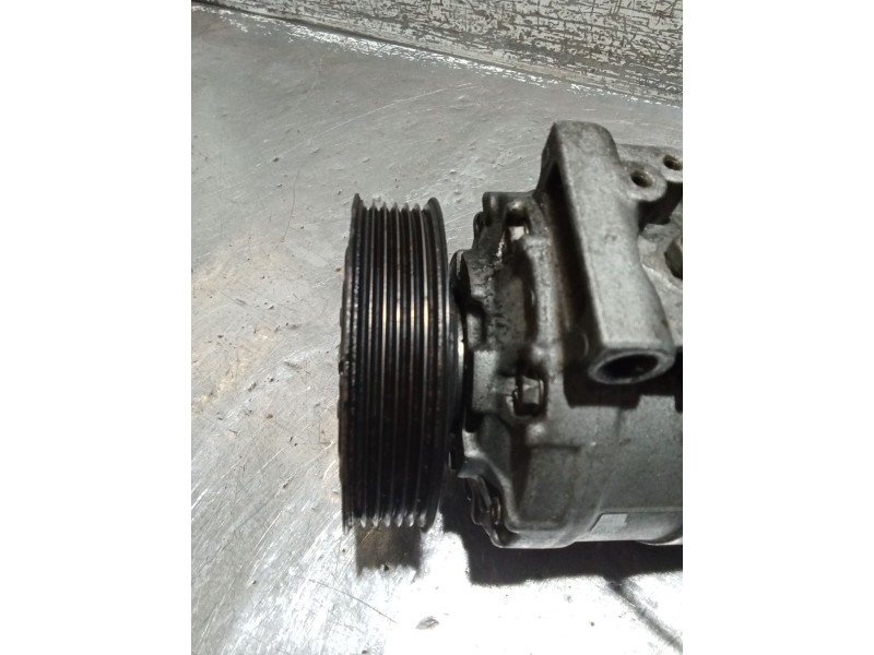 Recambio de compresor aire acondicionado para audi a4 b6 (8e2) 2.0 referencia OEM IAM 7SEU16  01