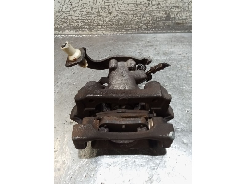 Recambio de pinza freno trasera izquierda para toyota auris (_e15_) 2.0 d-4d (ade150_) referencia OEM IAM   06