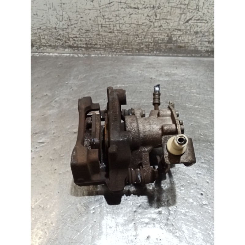 Recambio de pinza freno trasera derecha para toyota auris (_e15_) 2.0 d-4d (ade150_) referencia OEM IAM   06