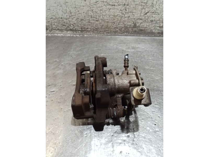 Recambio de pinza freno trasera derecha para toyota auris (_e15_) 2.0 d-4d (ade150_) referencia OEM IAM   06