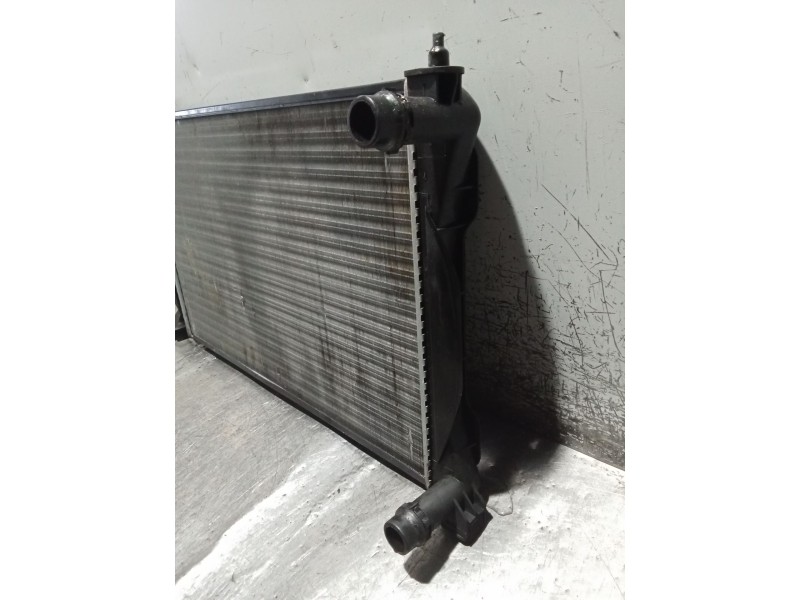 Recambio de radiador agua para audi a4 b6 (8e2) 2.0 referencia OEM IAM   01