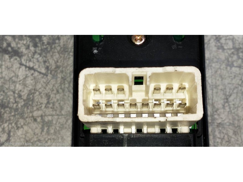 Recambio de mando elevalunas delantero izquierdo para hyundai tucson (jm) 2.0 crdi style referencia OEM IAM   