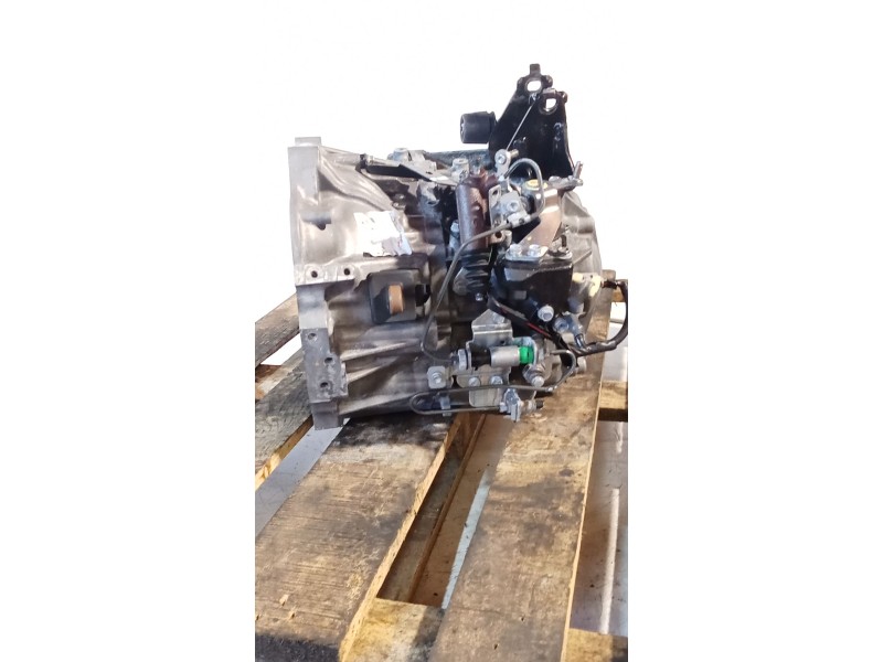 Recambio de caja cambios para toyota auris (_e15_) 2.0 d-4d (ade150_) referencia OEM IAM  6V 