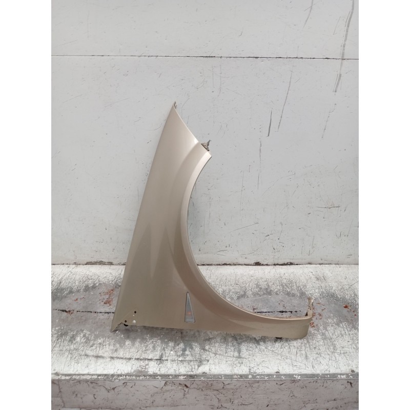 Recambio de aleta delantera derecha para renault megane ii station wagon (km0/1_) 1.9 dci referencia OEM IAM   