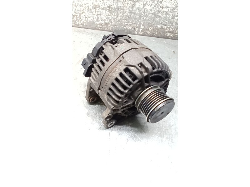 Recambio de alternador para seat leon (1m1) 1.9 tdi referencia OEM IAM 038903023L 0124325001 99
