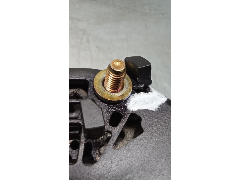 Recambio de alternador para ssangyong kyron 2.0 xdi referencia OEM IAM A6641540002 VER FOTOS 05 140A