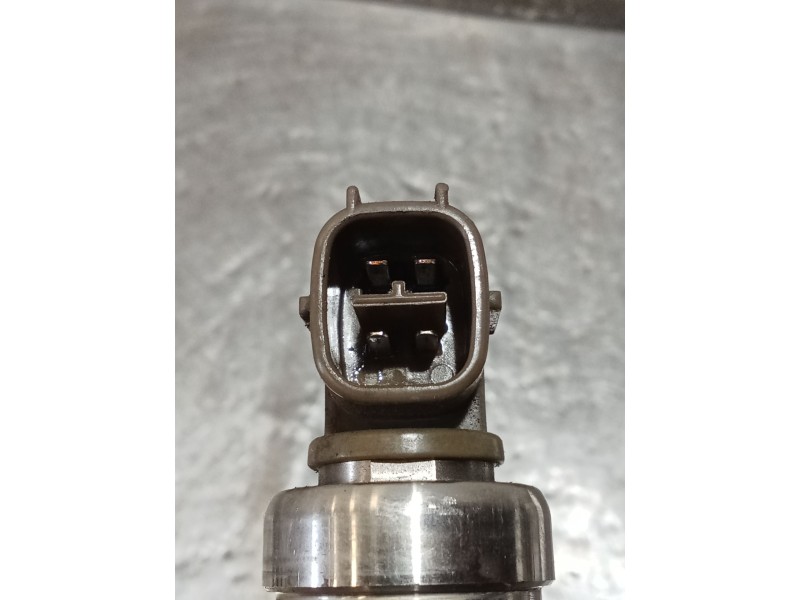 Recambio de inyector para nissan almera ii hatchback (n16) 2.2 dci referencia OEM IAM AW421AW4 01G01587 DENSO