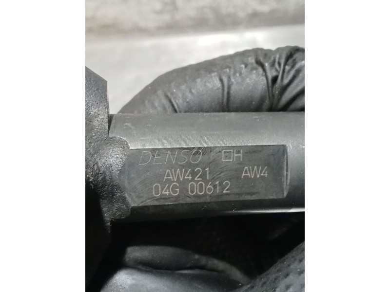 Recambio de inyector para nissan almera ii hatchback (n16) 2.2 dci referencia OEM IAM AW421AW4 04G00612 DENSO