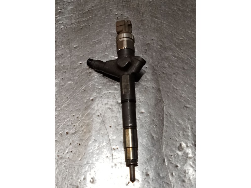 Recambio de inyector para nissan almera ii hatchback (n16) 2.2 dci referencia OEM IAM AW421AW4 04G00612 DENSO