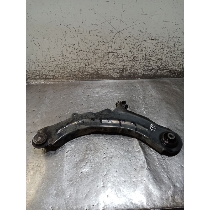 Recambio de brazo suspension inferior delantero derecho para renault megane ii station wagon (km0/1_) 1.9 dci referencia OEM IAM