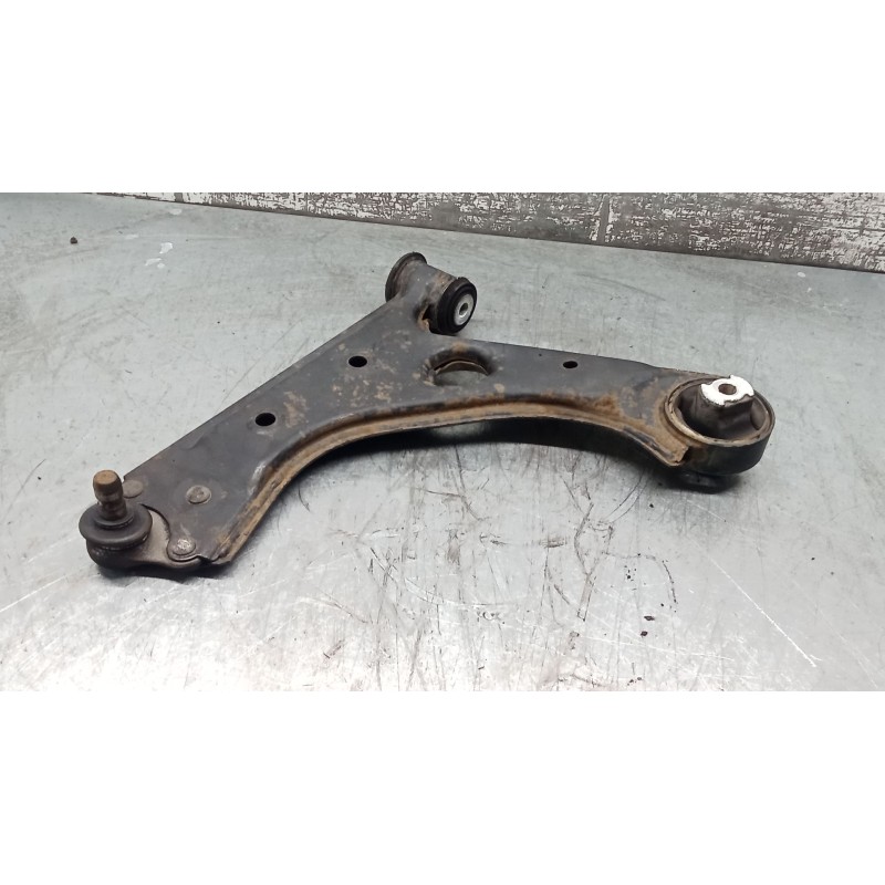 Recambio de brazo suspension inferior delantero izquierdo para alfa romeo mito (955_) 1.4 (955axb1b) referencia OEM IAM   08