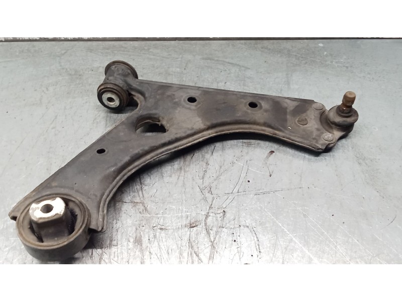 Recambio de brazo suspension inferior delantero derecho para alfa romeo mito (955_) 1.4 (955axb1b) referencia OEM IAM   08