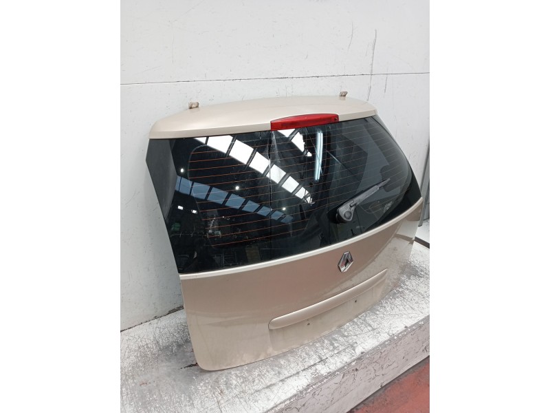 Recambio de porton trasero para renault megane ii station wagon (km0/1_) 1.9 dci referencia OEM IAM   
