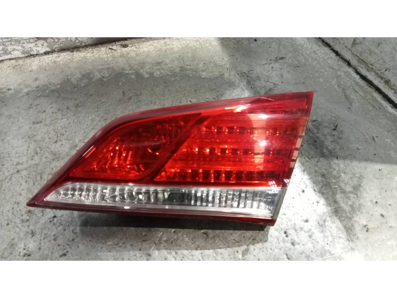 Recambio de piloto trasero derecho interior para hyundai i40 1.7 crdi cat referencia OEM IAM   