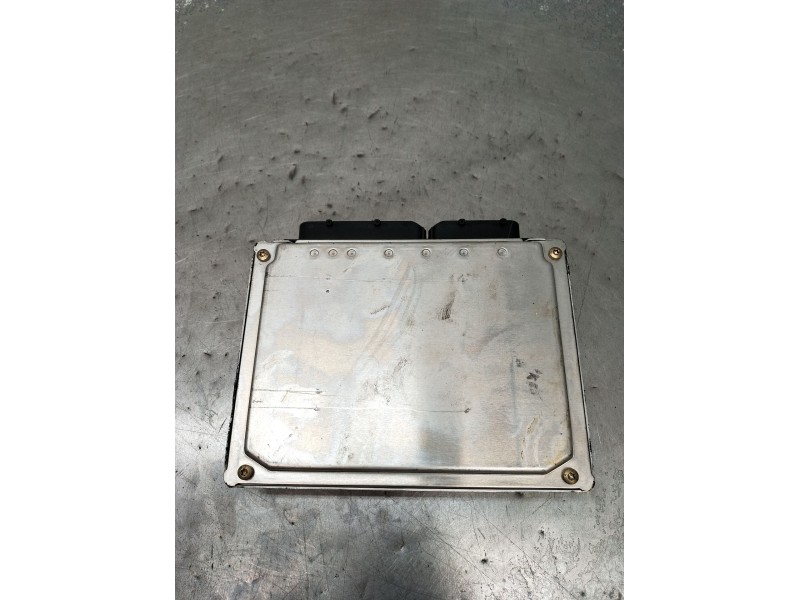 Recambio de centralita motor uce para audi a4 b6 (8e2) 2.0 referencia OEM IAM 0261207591 8E0909057 26SA7966 2001