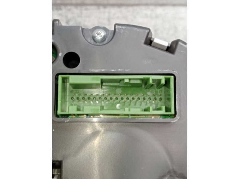 Recambio de cuadro instrumentos para land rover discovery sport (l550) 2.0 d 4x4 referencia OEM IAM HK7210849ED R25R25037D4 LR00