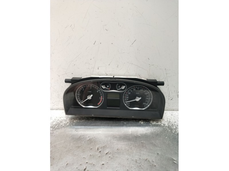 Recambio de cuadro instrumentos para renault laguna ii (bg0/1_) 2.2 dci (bg0f) referencia OEM IAM 8200291334 820291334 2005
