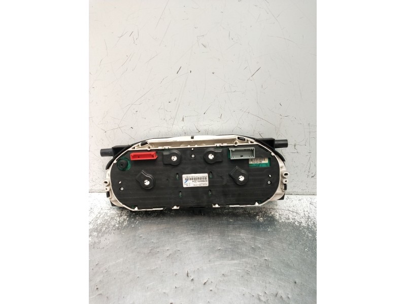 Recambio de cuadro instrumentos para renault laguna ii (bg0/1_) 2.2 dci (bg0f) referencia OEM IAM 8200291334 820291334 2005