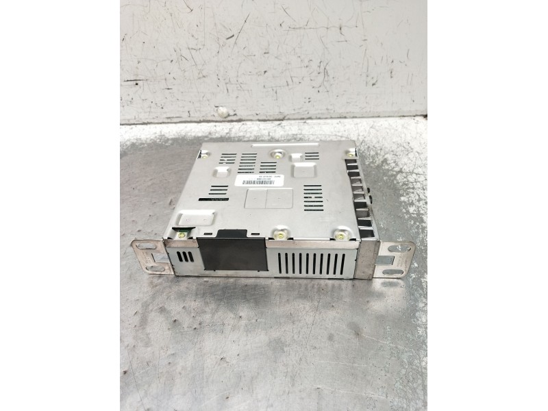 Recambio de sistema audio / radio cd para renault megane iv hatchback (b9a/m/n_) 1.3 tce 115 (b9n9) referencia OEM IAM 281157188