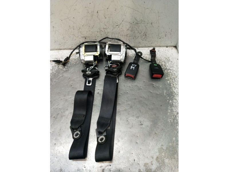Recambio de juego cinturones delantero para tata indica vista 1.4 referencia OEM IAM  5P 2012