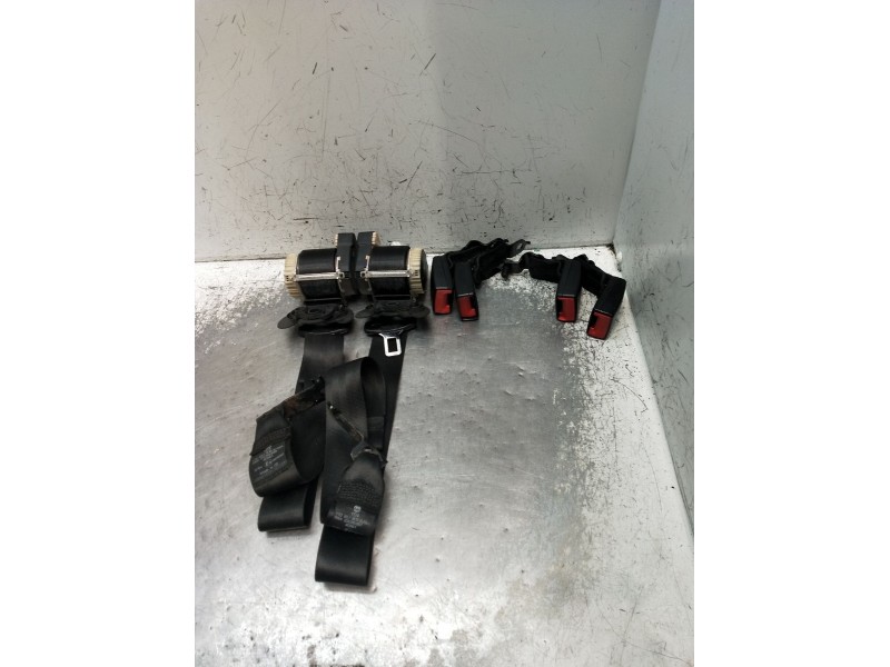 Recambio de juego cinturones trasero para volkswagen touran (1t1, 1t2) 1.9 tdi referencia OEM IAM  5P 2007
