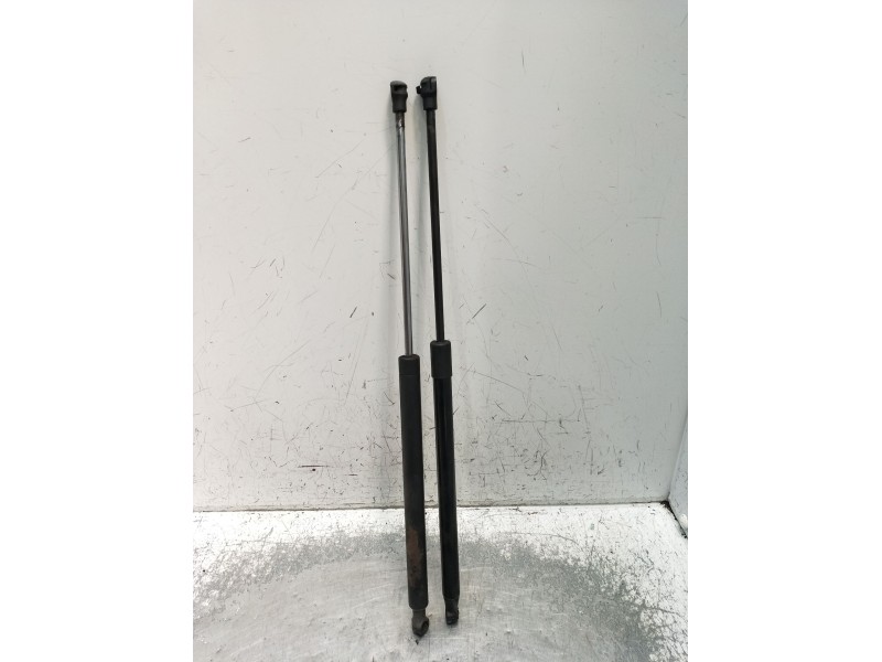 Recambio de amortiguadores maletero / porton para renault laguna ii (bg0/1_) 2.2 dci (bg0f) referencia OEM IAM 1533381 8058557 2