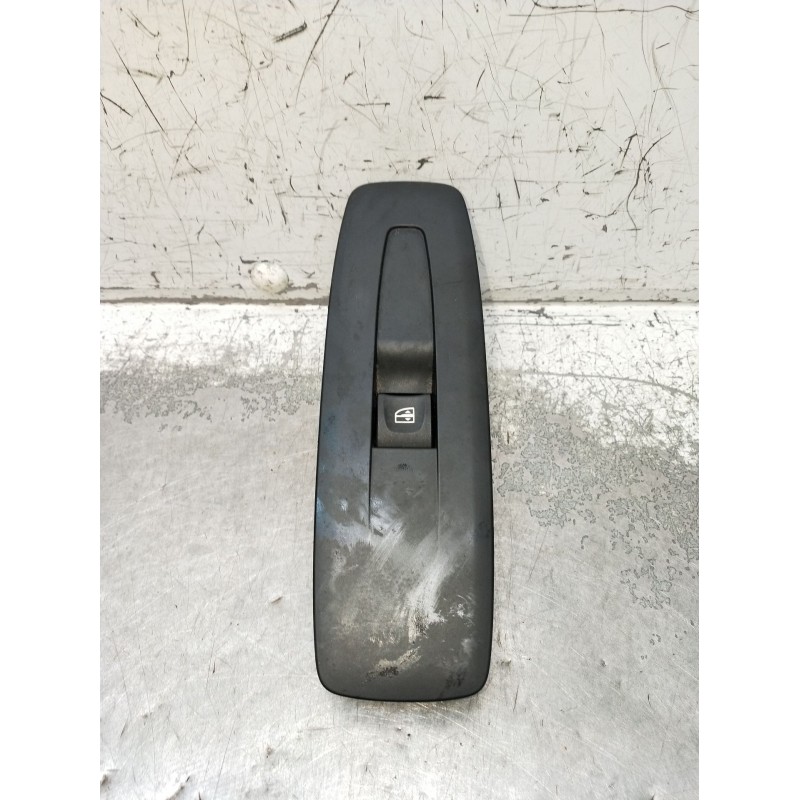 Recambio de mando elevalunas delantero izquierdo para renault megane iv hatchback (b9a/m/n_) 1.3 tce 115 (b9n9) referencia OEM I