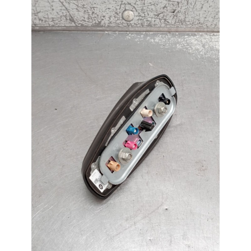 Recambio de antena para land rover discovery sport (l550) 2.0 d 4x4 referencia OEM IAM GJ3219C089DA  2015
