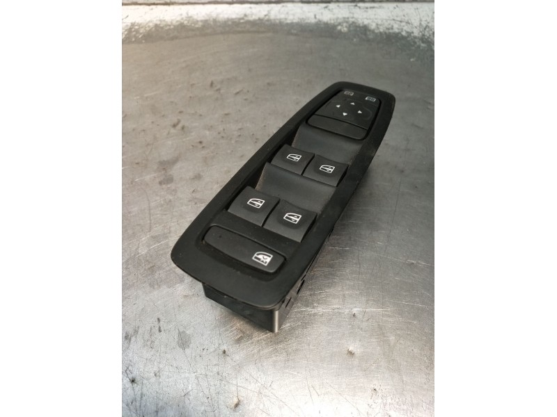 Recambio de mando elevalunas delantero izquierdo para renault megane iv hatchback (b9a/m/n_) 1.3 tce 115 (b9n9) referencia OEM I
