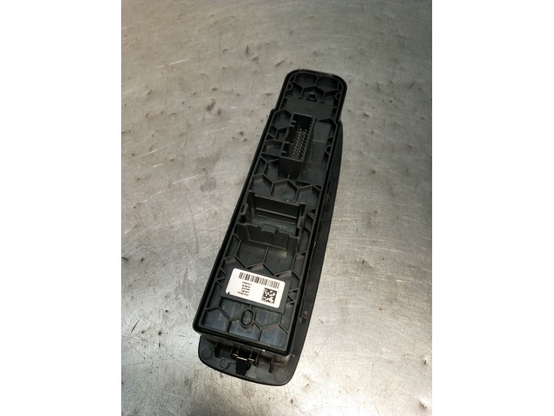 Recambio de mando elevalunas delantero izquierdo para renault megane iv hatchback (b9a/m/n_) 1.3 tce 115 (b9n9) referencia OEM I