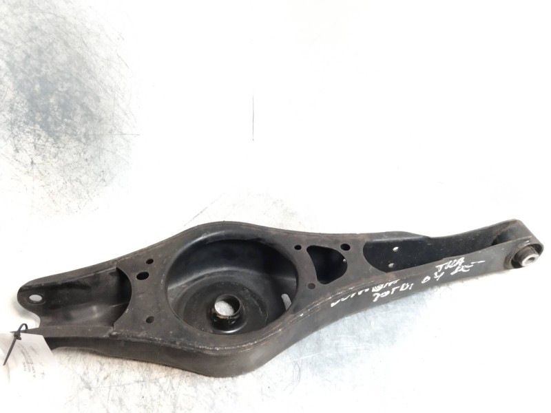 Recambio de brazo suspension inferior trasero derecho para skoda octavia berlina (1z3) 2.0 tdi dpf referencia OEM IAM   