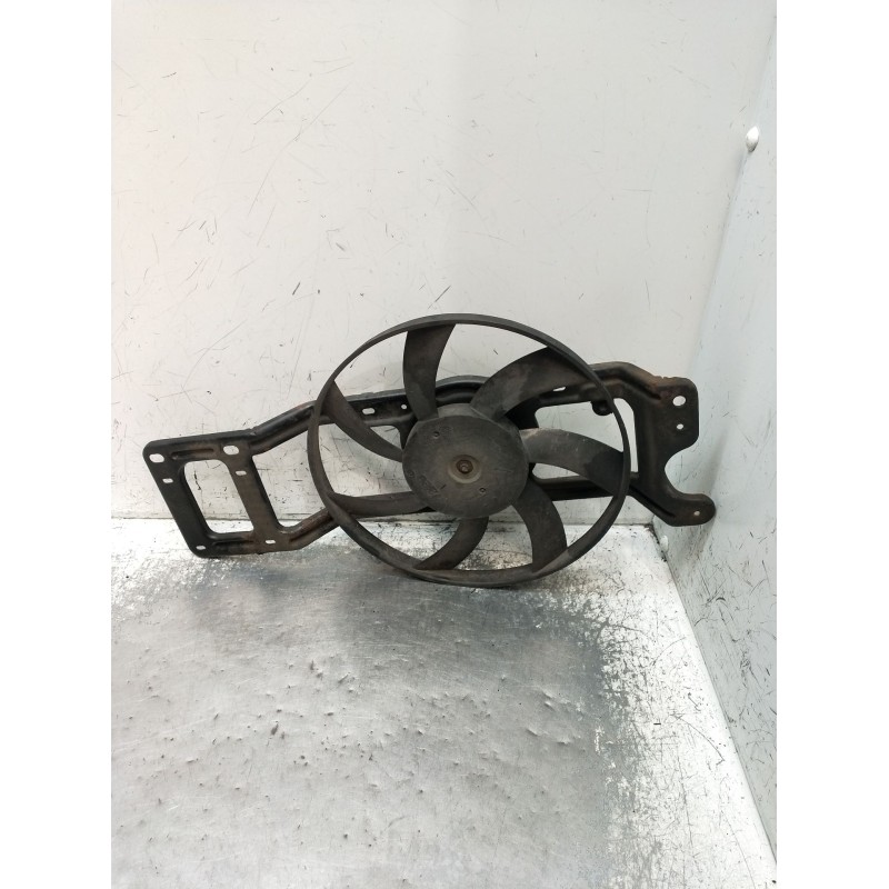 Recambio de electroventilador para renault clio ii (bb_, cb_) 1.5 dci (b/cb07) referencia OEM IAM 860967G 82000098036 2001