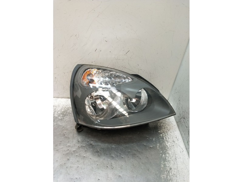 Recambio de faro derecho para renault clio ii (bb_, cb_) 1.5 dci (b/cb08) referencia OEM IAM   