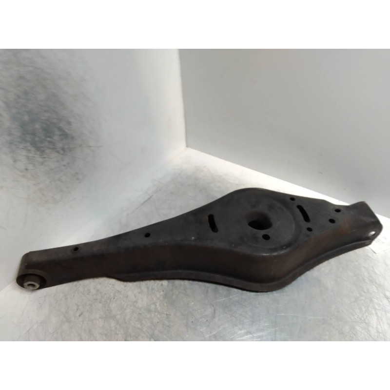 Recambio de brazo suspension inferior trasero izquierdo para skoda octavia berlina (1z3) 2.0 tdi dpf referencia OEM IAM   