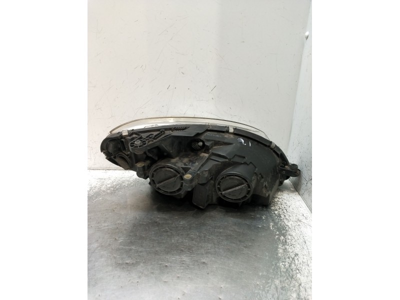 Recambio de faro izquierdo para mercedes-benz clase c t-model (s204) c 220 cdi (204.208) referencia OEM IAM   2008
