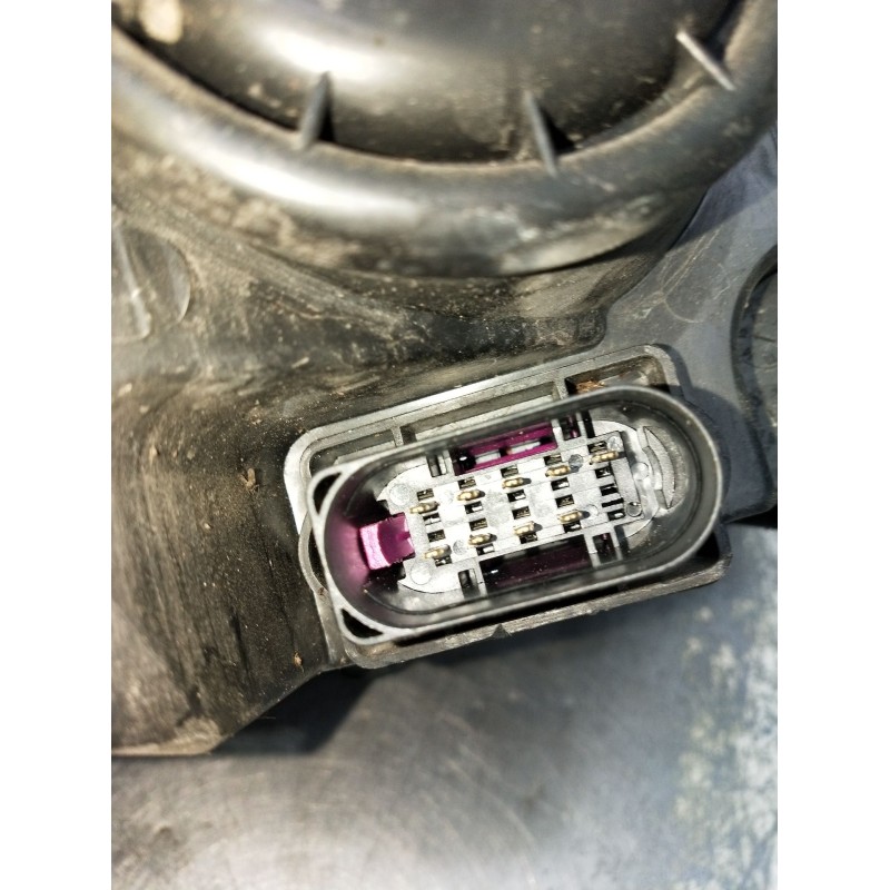 Recambio de faro izquierdo para mercedes-benz clase c t-model (s204) c 220 cdi (204.208) referencia OEM IAM   2008