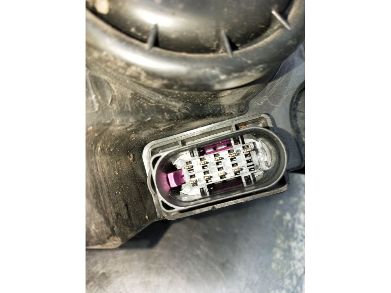 Recambio de faro izquierdo para mercedes-benz clase c t-model (s204) c 220 cdi (204.208) referencia OEM IAM   2008