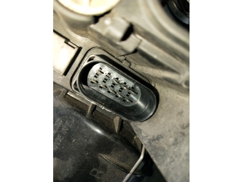 Recambio de faro derecho para audi a4 b6 (8e2) 2.0 referencia OEM IAM 8E0941004F 8E0990008F 89305700 2001