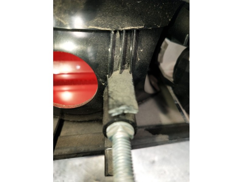 Recambio de piloto trasero derecho interior para renault laguna ii (bg0/1_) 2.2 dci (bg0f) referencia OEM IAM  VER FOTOS 2005
