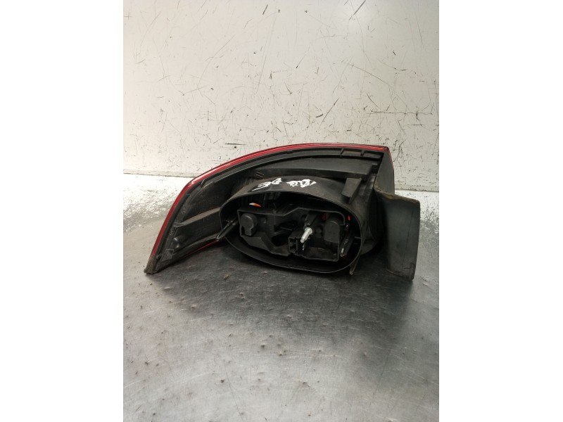 Recambio de piloto trasero derecho para renault laguna ii (bg0/1_) 2.2 dci (bg0f) referencia OEM IAM   2005